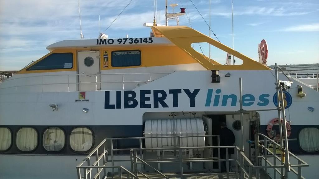 'Più corse per collegare le Egadi a Marsala'
