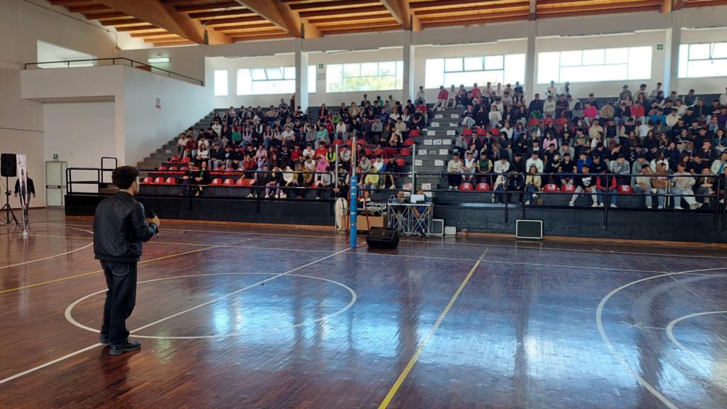 A Trapani 'Un libro per Amico'. Una mattinata di solidarietà per sconfiggere il caro libri