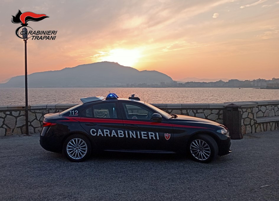 Trapani, sorpreso vicino l'ex moglie a poche ore dalla notifica del divieto di avvicinamento: arrestato