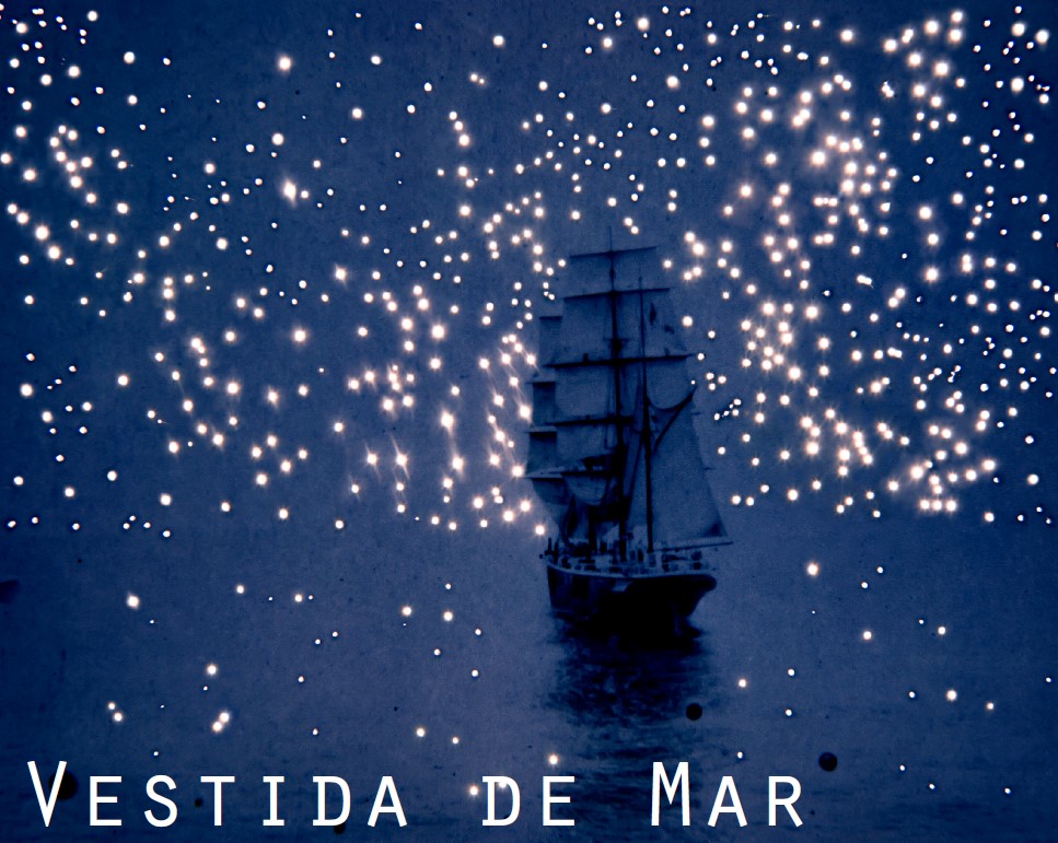 Una performance artistica sul tema del mare: Vestida de Mar