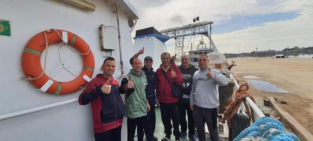 Le prime immagini dei pescatori mazaresi dopo la liberazione