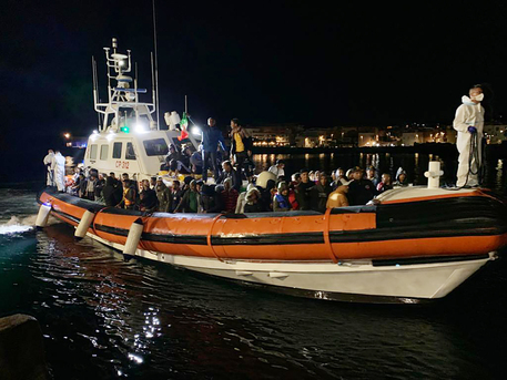 Pantelleria, nata bimba da donna migrante