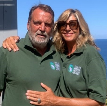 Myrta Merlino e Marco Tardelli a Pantelleria dopo il rogo