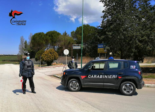 Castelvetrano: viola l'isolamento e va al circolo sportivo, denunciato un uomo