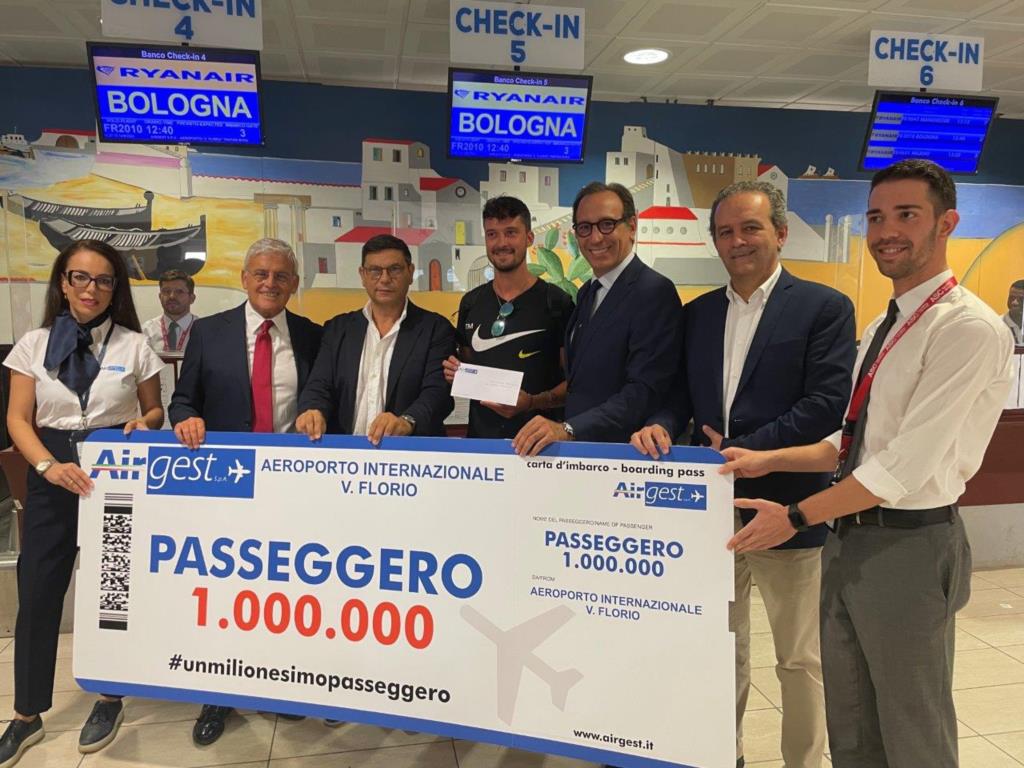 L’aeroporto di Trapani Birgi festeggia il suo milionesimo passeggero del 2023