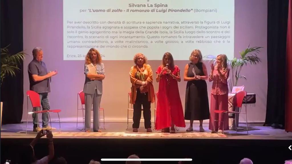 Erice celebra la cultura: Stefania Auci alla guida del VII Premio Letterario Città di Erice