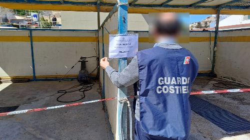 Salemi: sequestrato un autolavaggio dalla Guardia Costiera