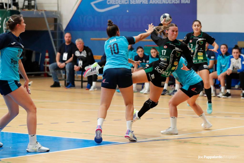 L' Handball Erice vince in trasferta contro Casalgrande per 18-26
