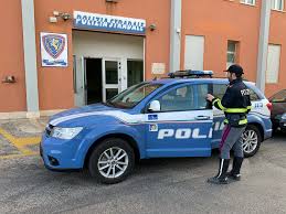 Alcamo, arrestato giovane pregiudicato: rapina a un’anziana e furti in serie