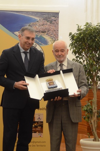 Premio Città di Castellammare: è il dottor Giuseppe Spata la “Persona dell’anno 2022”
