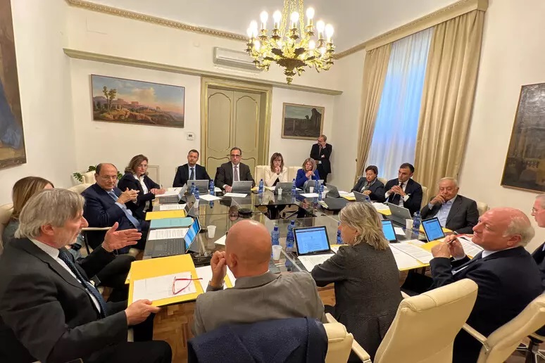 Sicilia, via libera da Giunta a manager Sanità