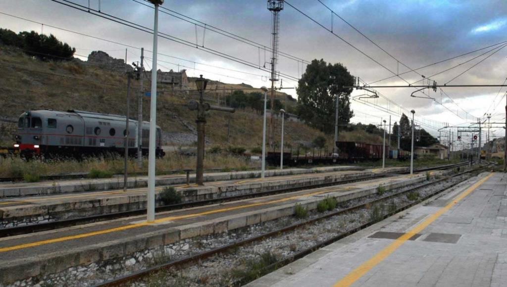 Cantieri aperti da oggi sulla tratta ferroviaria Trapani-Palermo