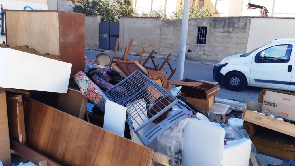 Trapani, emergenza rifiuti: appello alla cittadinanza del consigliere comunale Giovanni Parisi