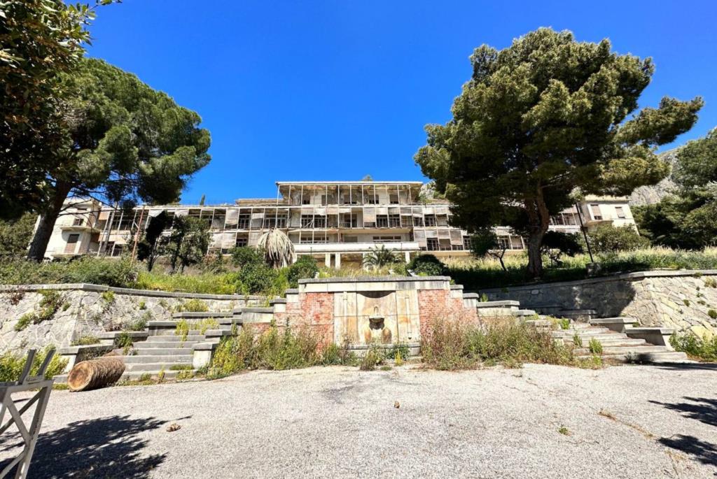 Torrebianca, Ciminnisi (M5S): 'La Regione Siciliana ci dica cosa intende farne dell’ex sanatorio'