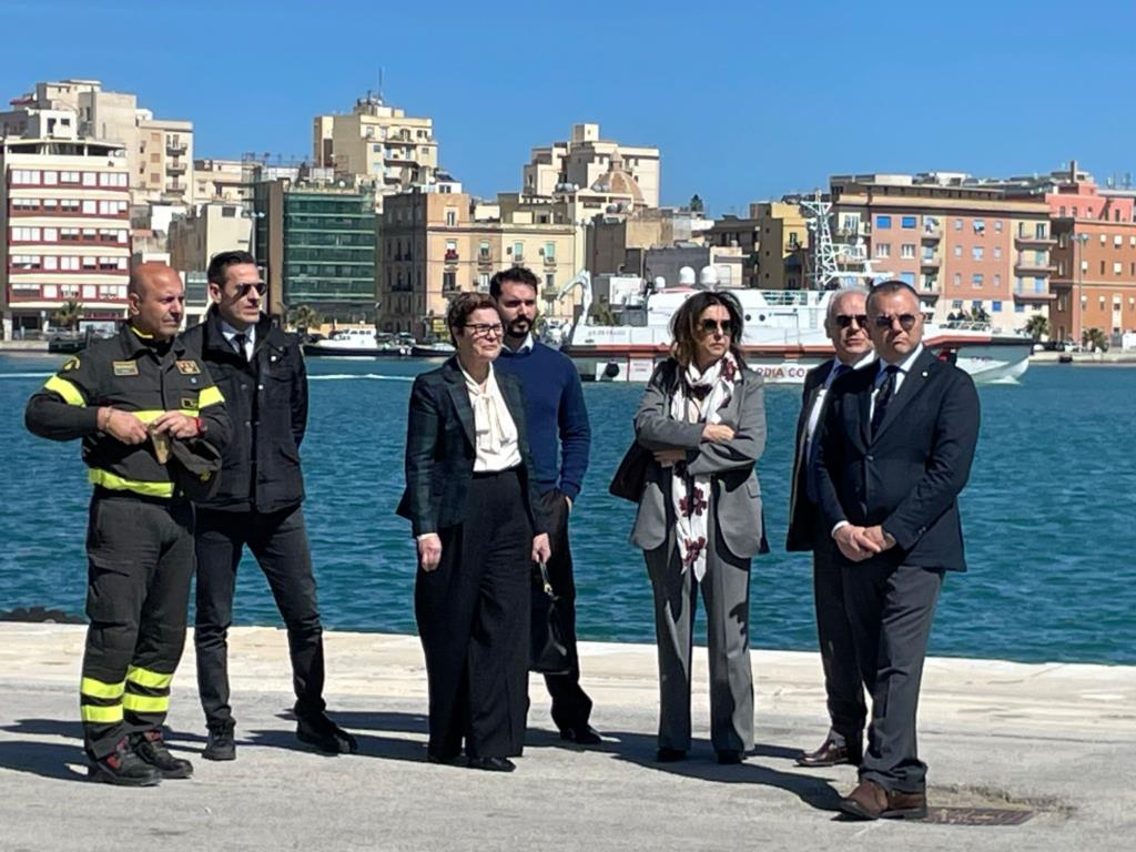 A Trapani il nuovo posto di identificazione migranti al molo Ronciglio