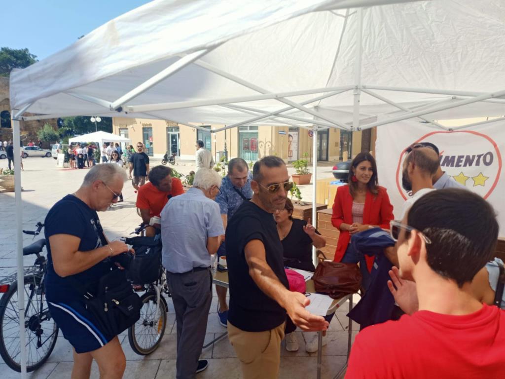 Salario minimo. Il M5S trapanese promuove la raccolta firme a Marsala e Trapani