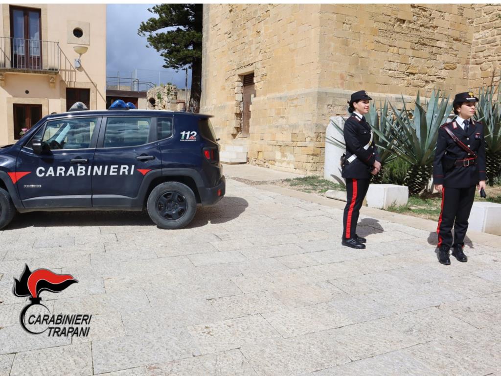 Salemi, spaccia a bordo di un monopattino: arrestato