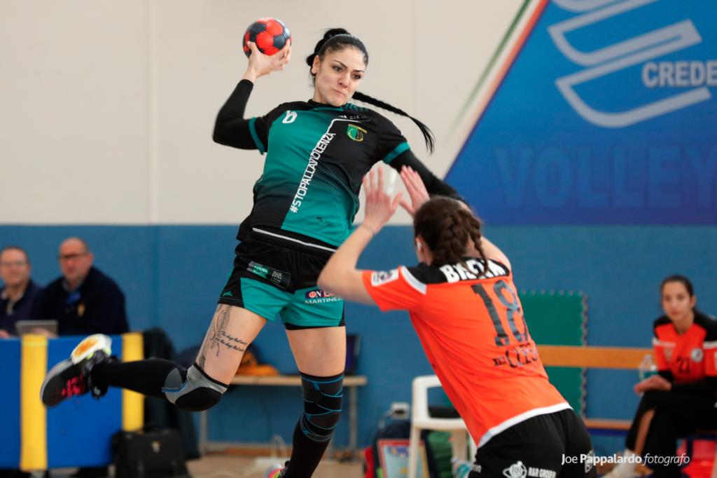 Handball, le Arpie ericine trovano la prima vittoria casalinga