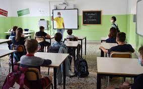 Sicilia, riaprono le scuole: domani tutti in classe (VIDEO)