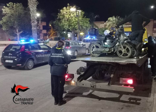 Marsala: giro di vite dei carabinieri, denunce e sequestri