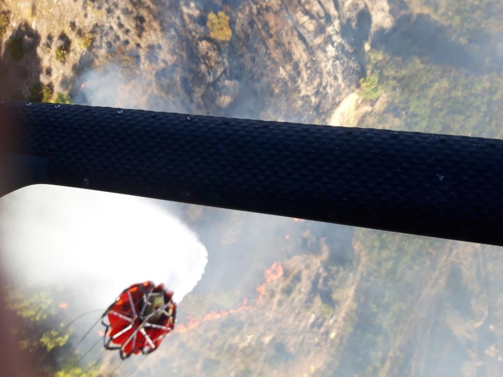 Incendio ieri a  Segesta, in azione anche l'elicottero dell'82° Centro CSAR