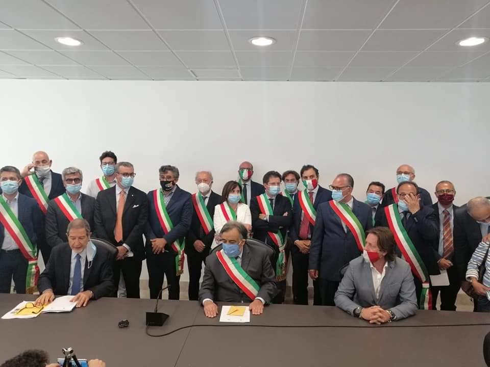 Sit-in a Palermo per la questione Alitalia