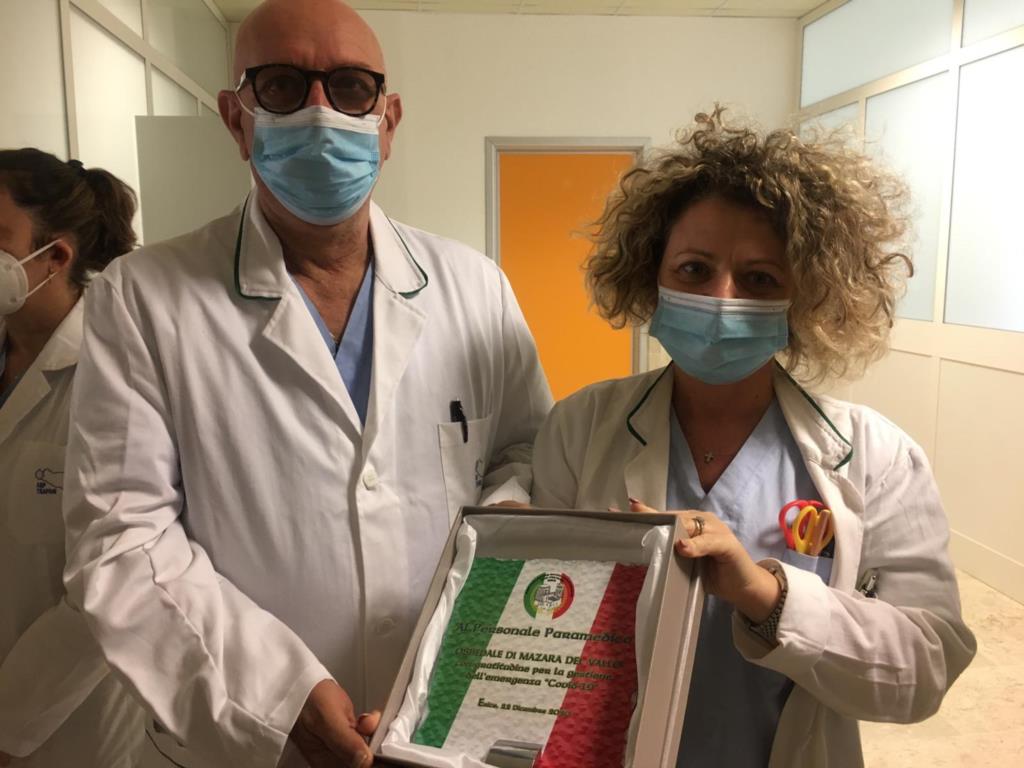 Consegnate delle targhe di ringraziamento al personale sanitario degli ospedali di Marsala e Mazara del Vallo