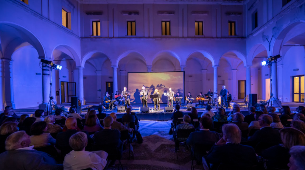 La tradizione musicale napoletana conquista Trapani con l'orchestra 