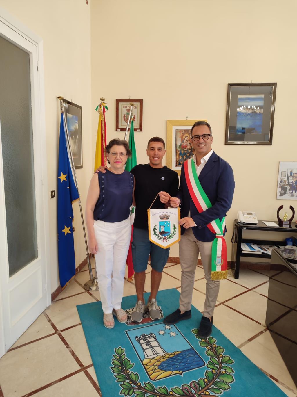 Valderice, il sindaco incontra il campione Giuseppe Gentilino