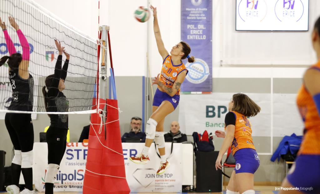 Volley: doppietta per le formazioni entelline al ritorno in campo