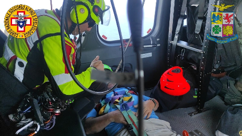 Marettimo: SASS-Aeronautica Militare, intervento a Marettimo per un turista milanese infortunato
