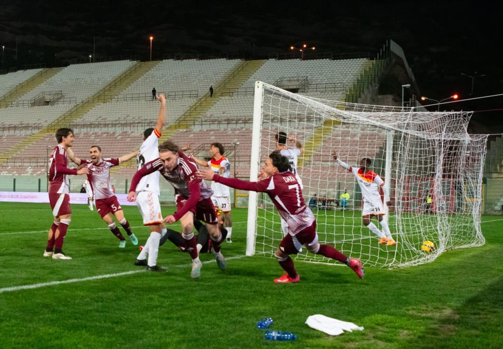 Il Trapani vince il derby con il Messina